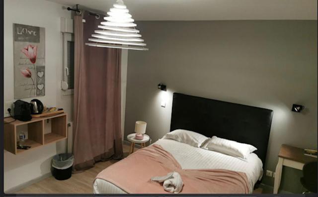 Logis Hotel- Restaurant La Haie Des Vignes Seminaires Et Evenementiel Allain Dış mekan fotoğraf
