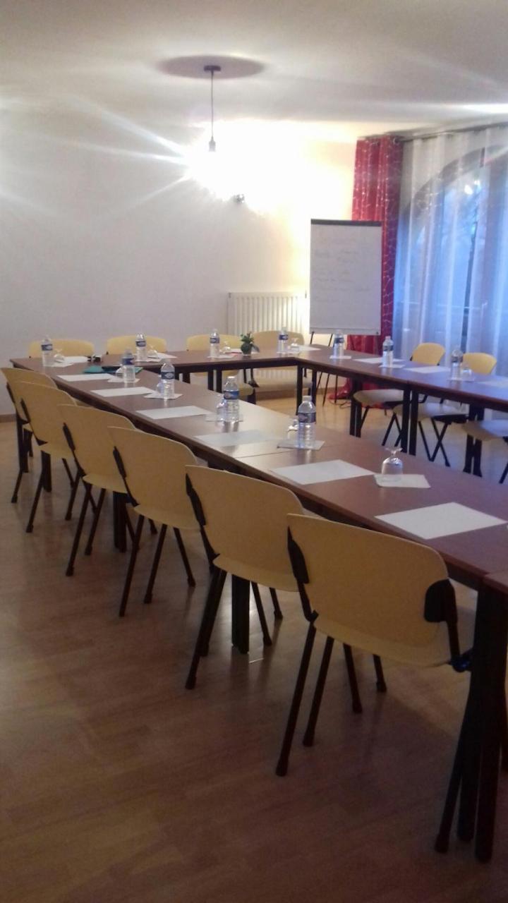 Logis Hotel- Restaurant La Haie Des Vignes Seminaires Et Evenementiel Allain Dış mekan fotoğraf