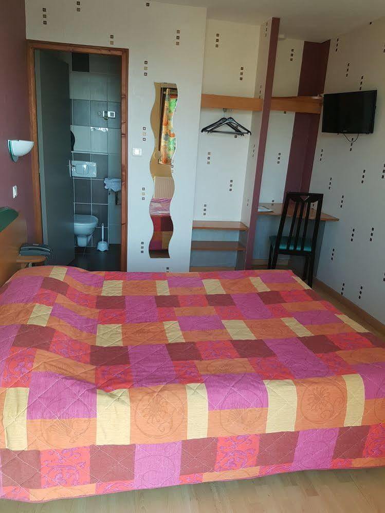 Logis Hotel- Restaurant La Haie Des Vignes Seminaires Et Evenementiel Allain Dış mekan fotoğraf